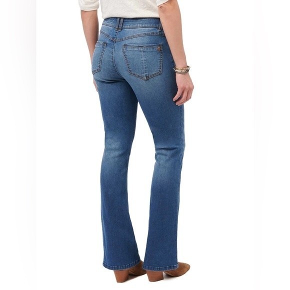 **NWOT Democracy Baby Bootcut “booty lift” Jeans SZ8 - Picture 3 of 10
